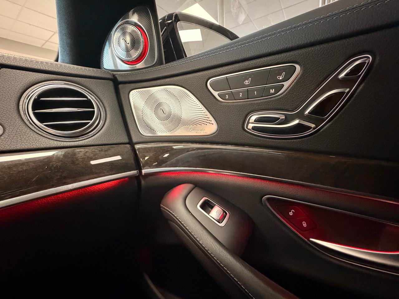 Used 2015 Mercedes-Benz S 63 AMG 4MATIC Sedan image 49