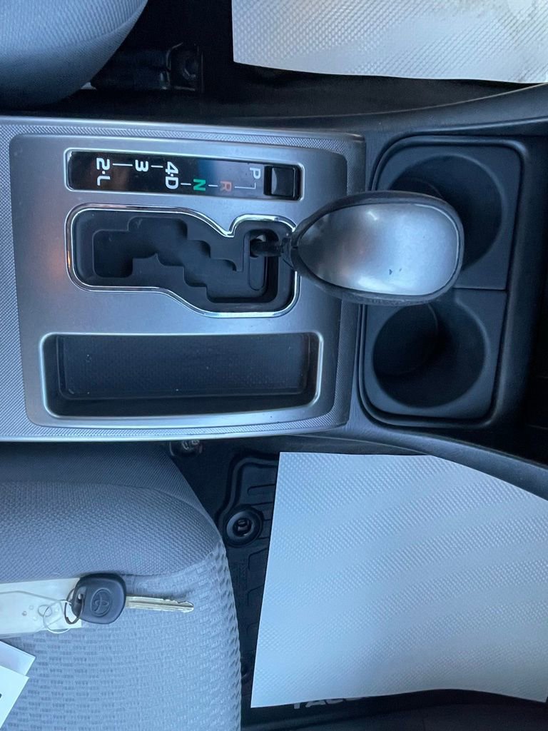 Used 2012 Toyota Tacoma 4x4 Double Cab w/ SR5 Pkg image 26