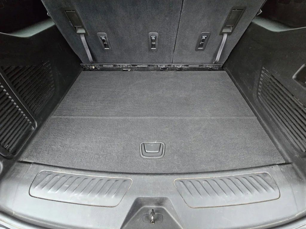 Used 2021 Chevrolet Suburban LS image 33