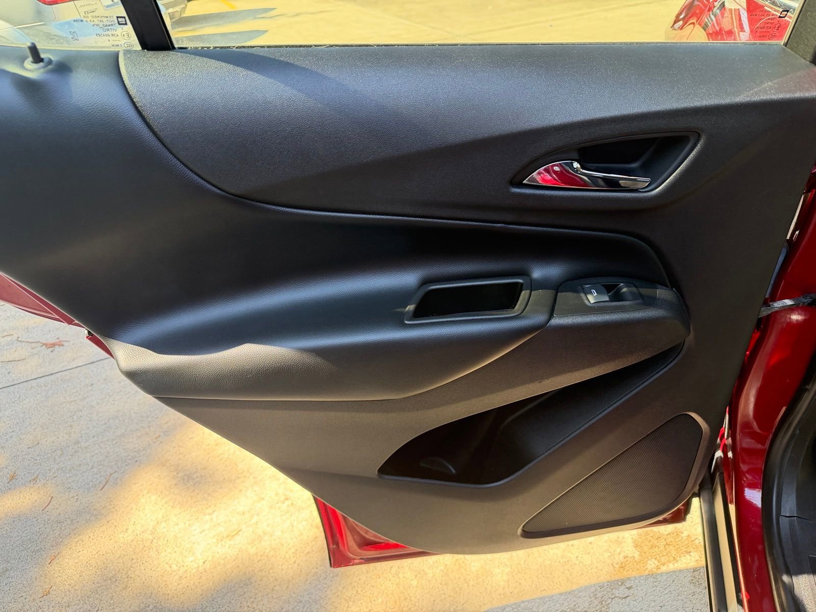 Used 2019 Chevrolet Equinox LT image 23