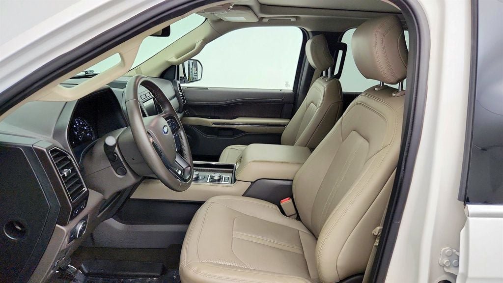 Used 2019 Ford Expedition Limited w/ Special Edition Package AWD/4WD image 20