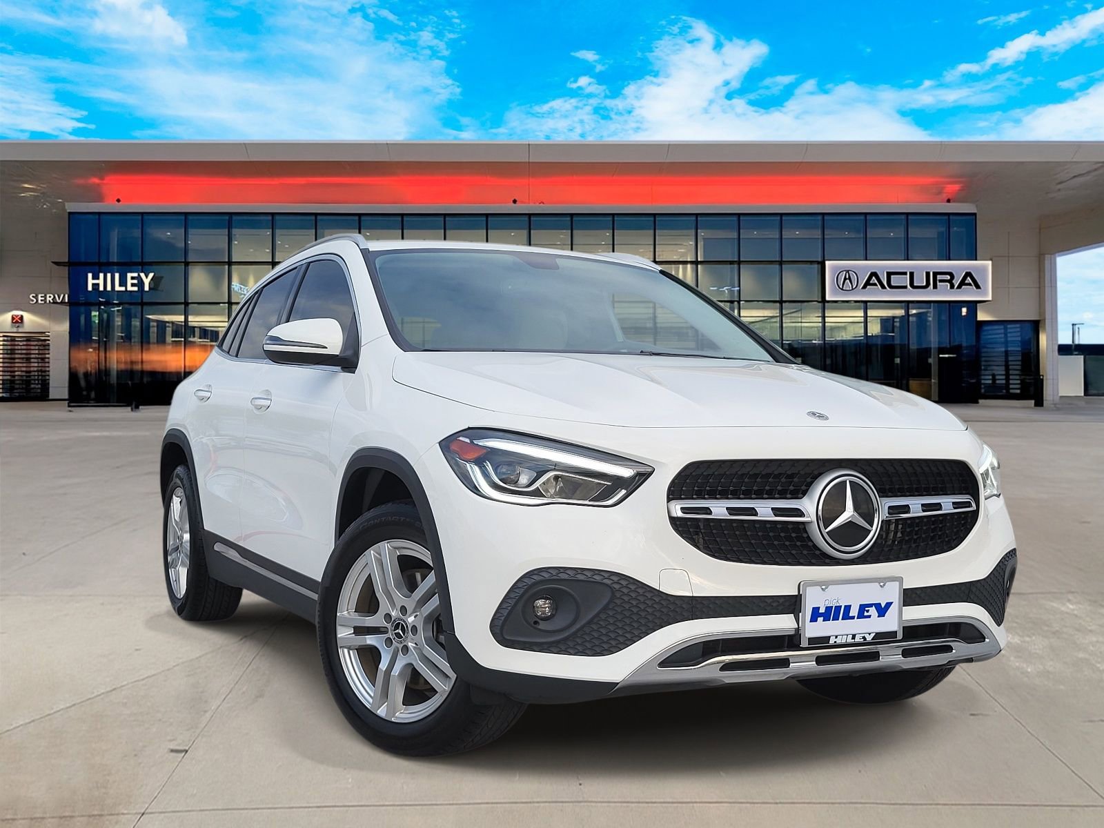 Used 2022 Mercedes-Benz GLA 250 4MATIC w/ Premium Package