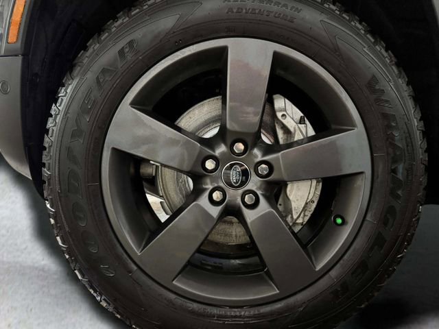 Used 2023 Land Rover Defender 110 SE image 14