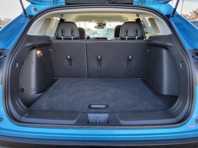 Used 2025 Chevrolet Trax LT w/ LT Convenience Package FWD image 27