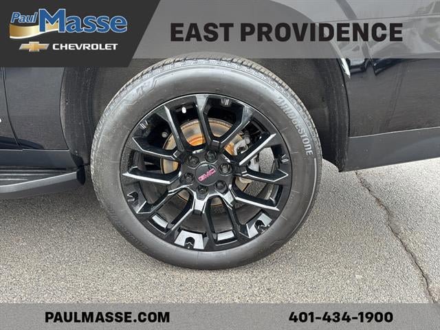 Used 2023 GMC Yukon XL SLT w/ SLT Luxury Package AWD/4WD image 8