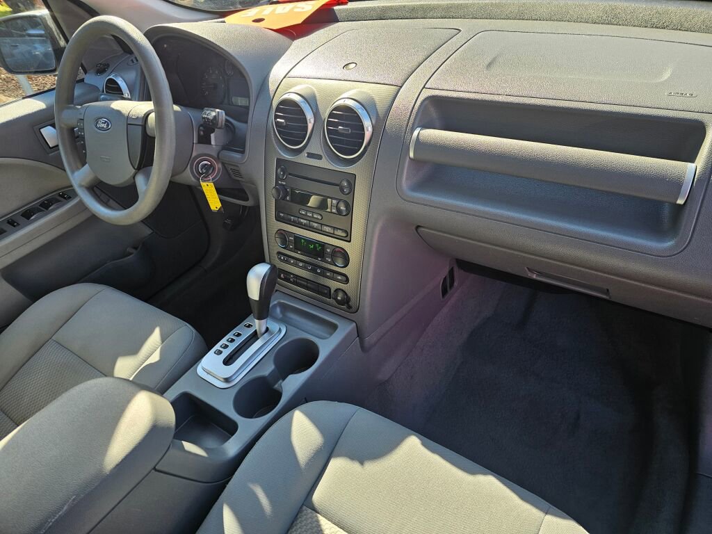 Used 2005 Ford Freestyle SE image 13