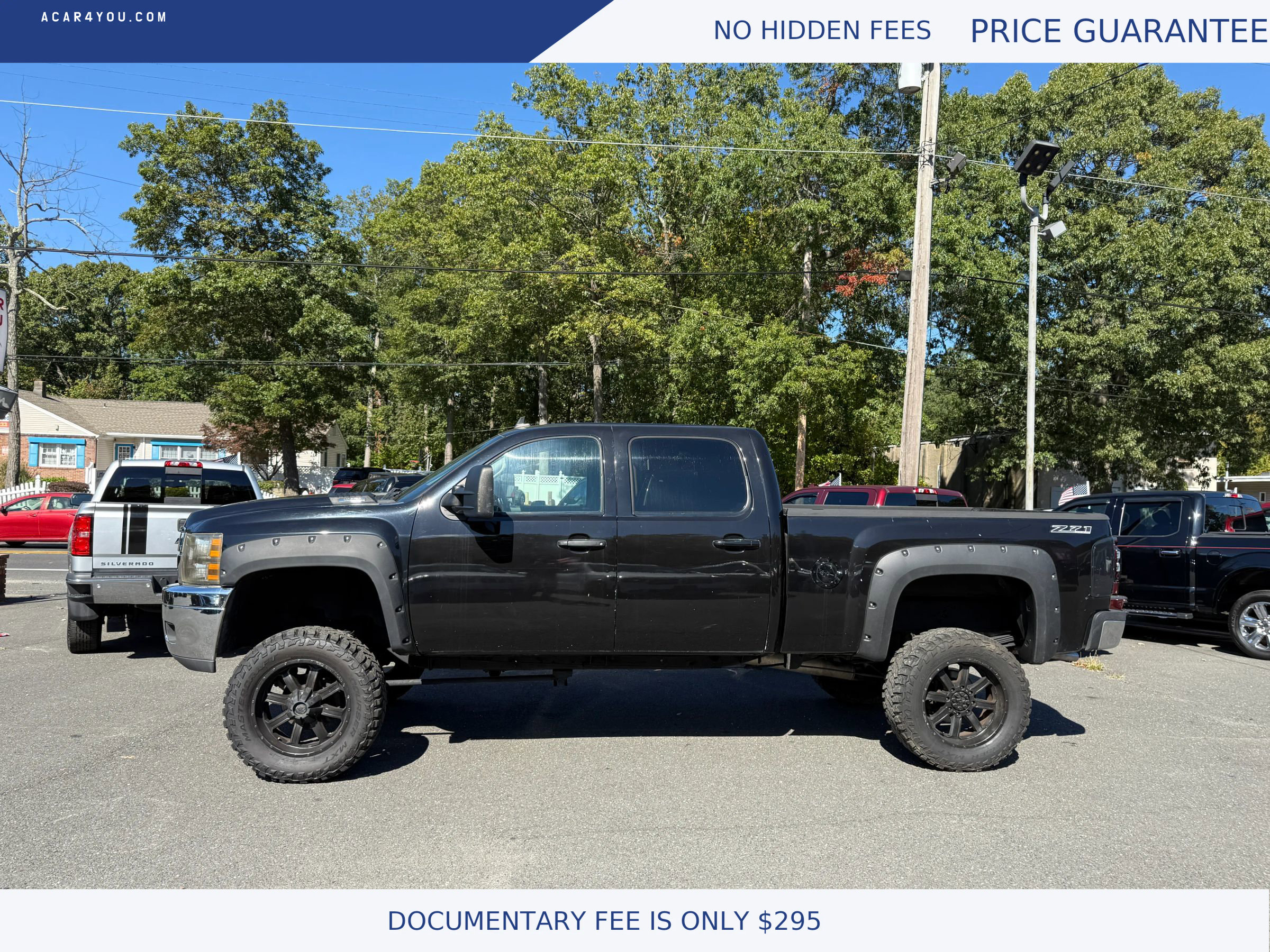 Used 2010 Chevrolet Silverado 2500 LT w/ Interior Plus Package image 2