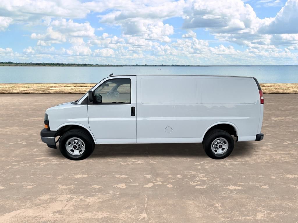 Used 2023 GMC Savana 2500 w/ Driver Convenience Package image 11
