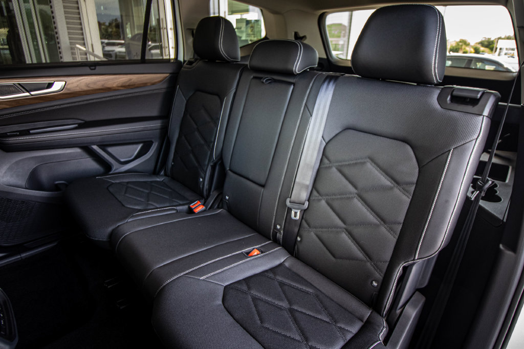 New 2026 Volkswagen Atlas SE FWD image 27