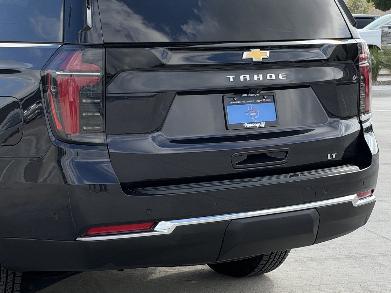 Certified 2025 Chevrolet Tahoe LT RWD image 6