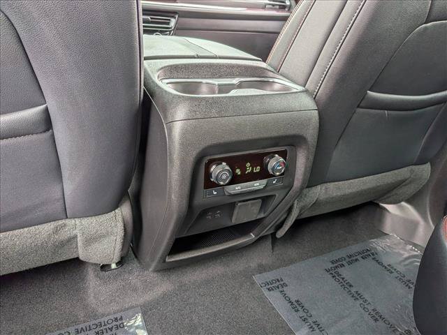Used 2026 Chevrolet Traverse RS AWD/4WD image 22