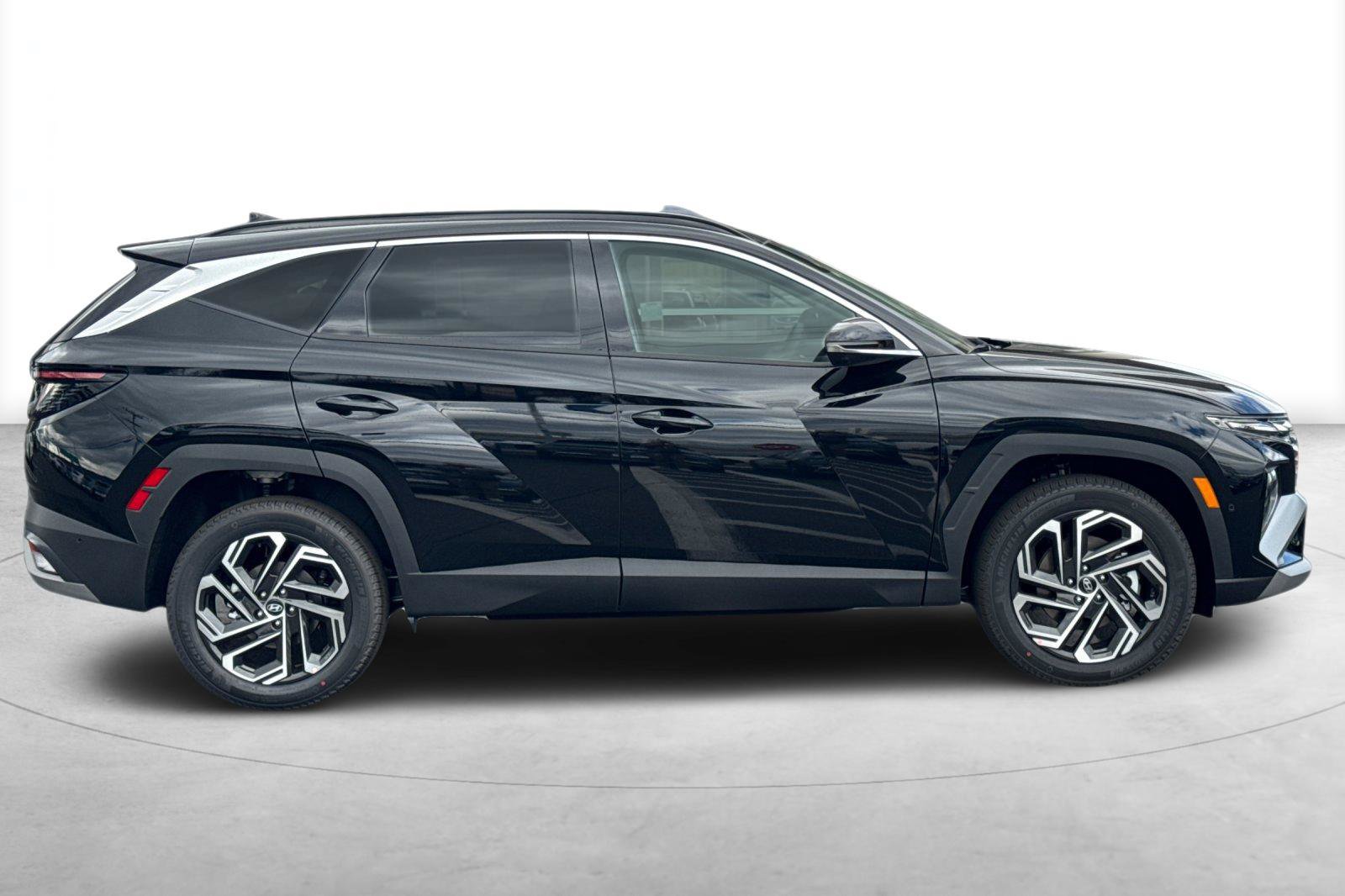 New 2026 Hyundai Tucson Limited AWD/4WD image 7