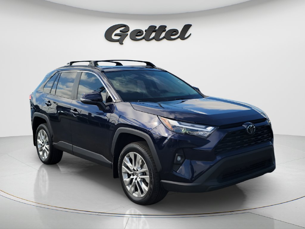 Used 2024 Toyota RAV4 XLE Premium FWD image 3