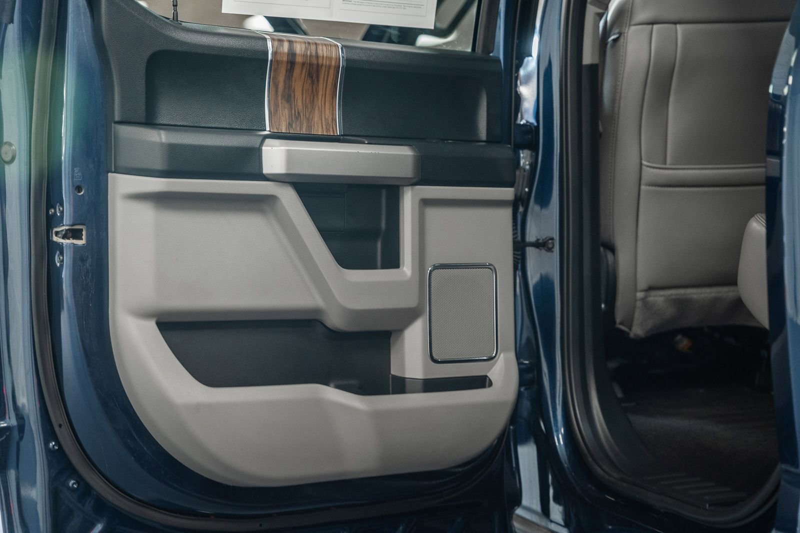 Used 2020 Ford F150 Lariat image 49