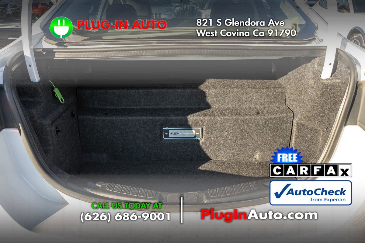 Used 2018 Ford Fusion Energi Titanium image 11