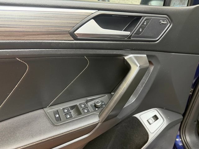 Used 2022 Volkswagen Tiguan SEL R-Line AWD/4WD image 18