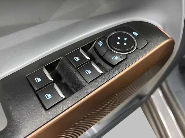 Used 2022 Ford Maverick Lariat image 11