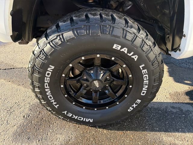 Used 2018 Toyota Tacoma SR5 AWD/4WD image 26