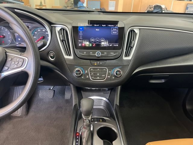 Used 2024 Chevrolet Malibu LT image 21