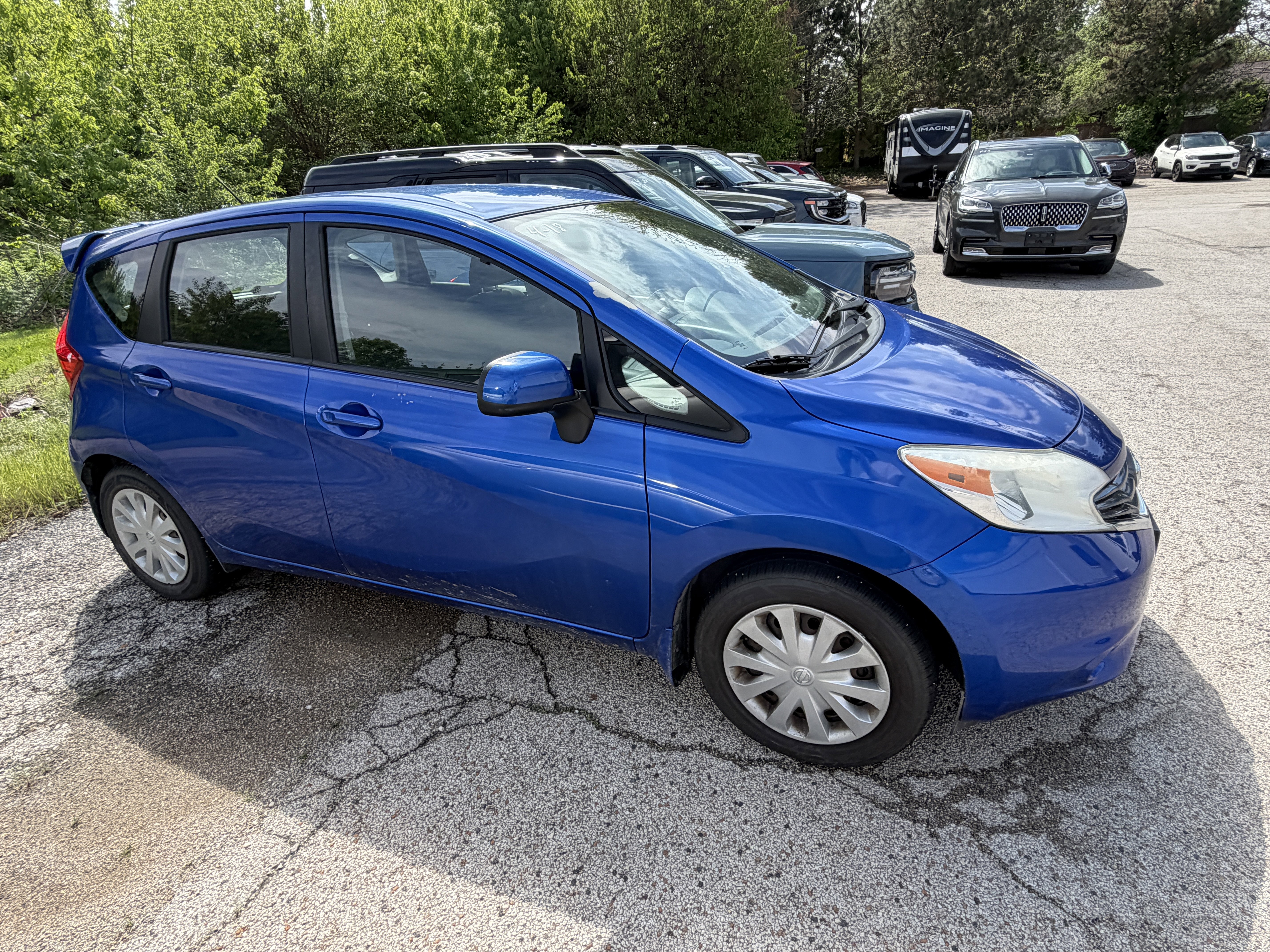 Used 2014 Nissan Versa Note SV FWD image 2