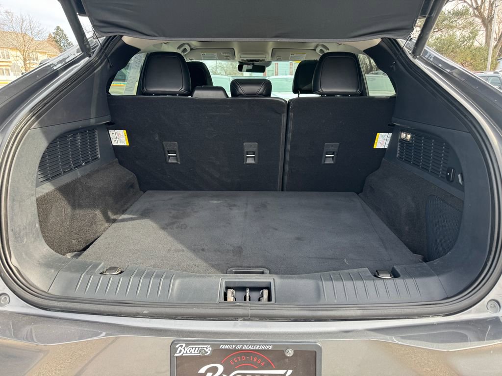 Used 2021 Ford Mustang Mach-E Premium image 9