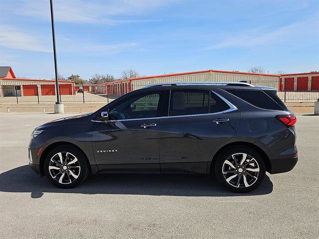 Used 2022 Chevrolet Equinox Premier image 2