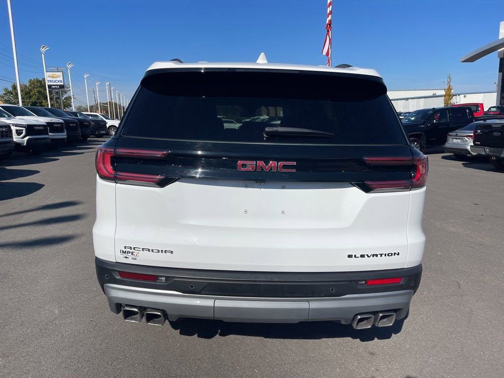 Used 2025 GMC Acadia Elevation FWD image 4