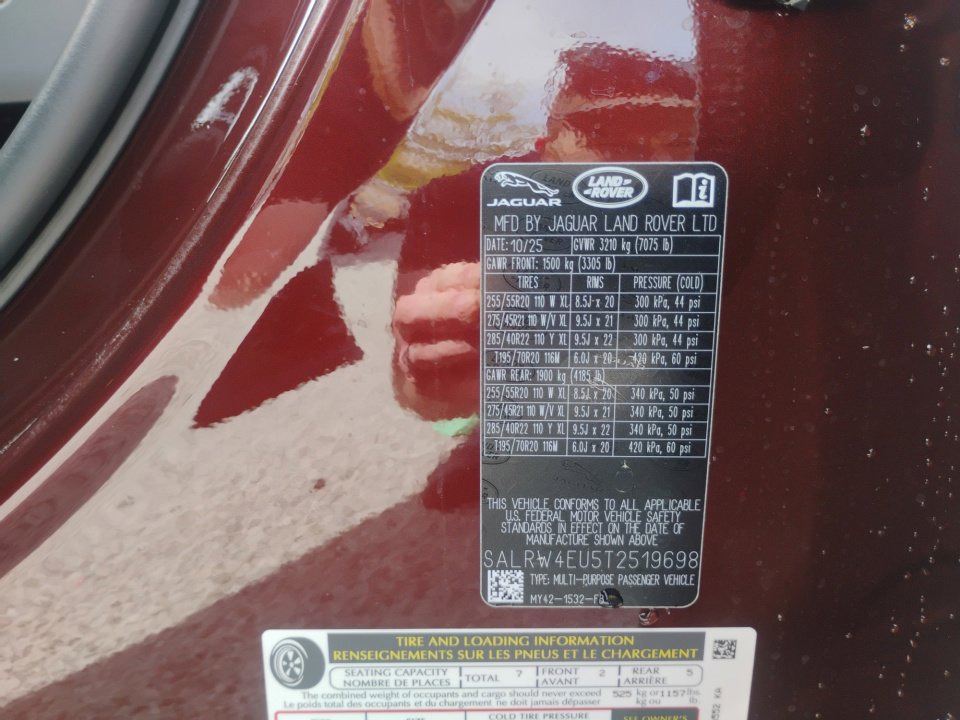 New 2026 Land Rover Discovery Limited Edition AWD/4WD image 35