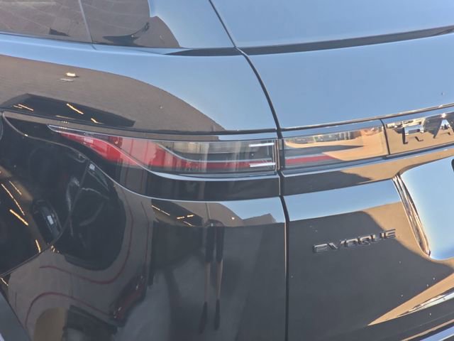 Certified 2025 Land Rover Range Rover Evoque S image 33