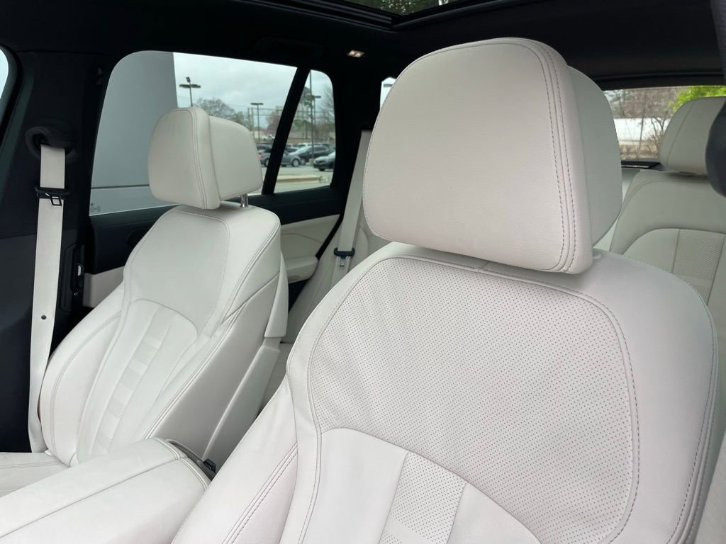 Used 2022 BMW X5 xDrive40i w/ Premium Package image 24