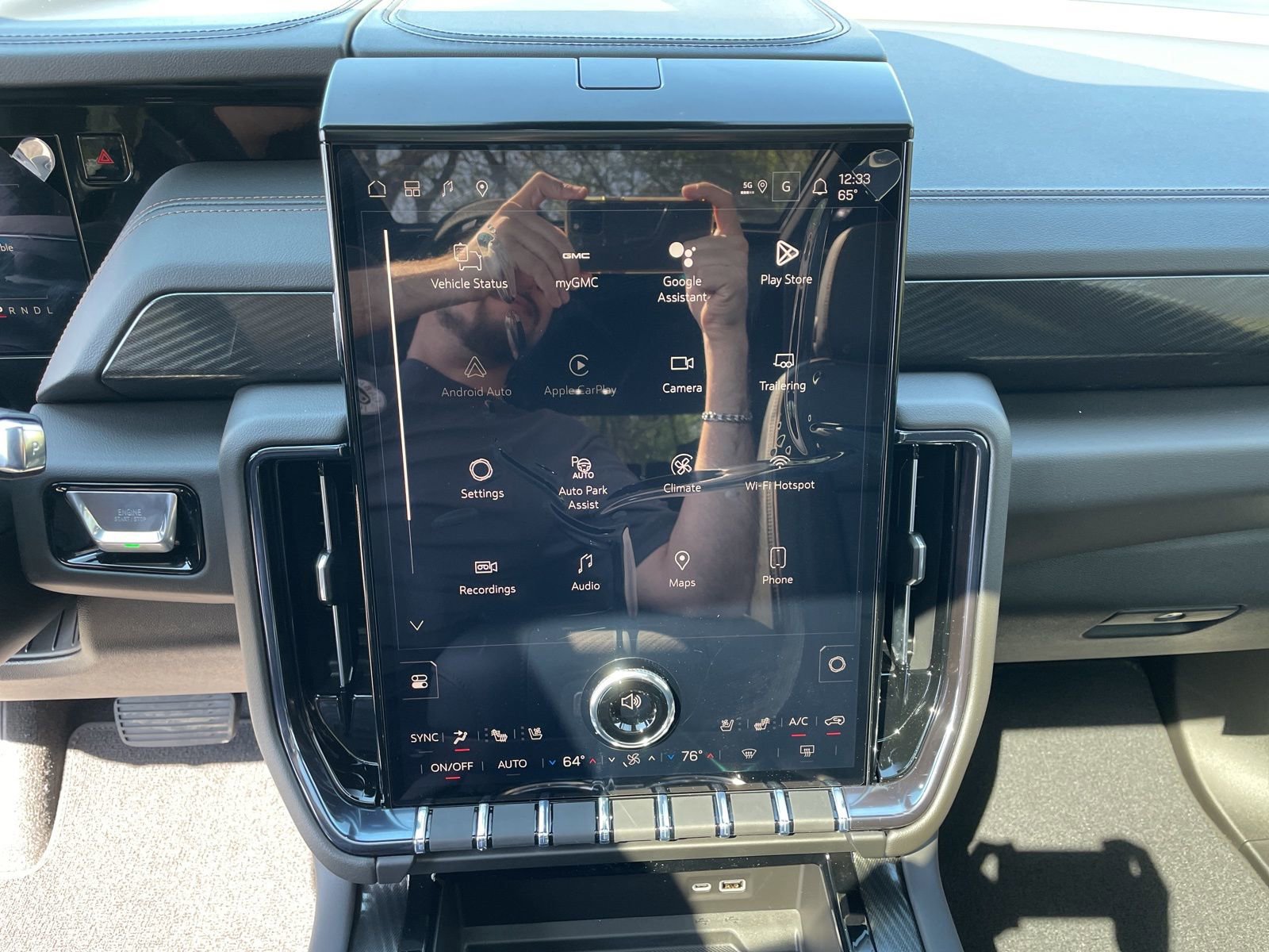 New 2026 GMC Yukon AT4 w/ AT4 Premium Plus Package image 19