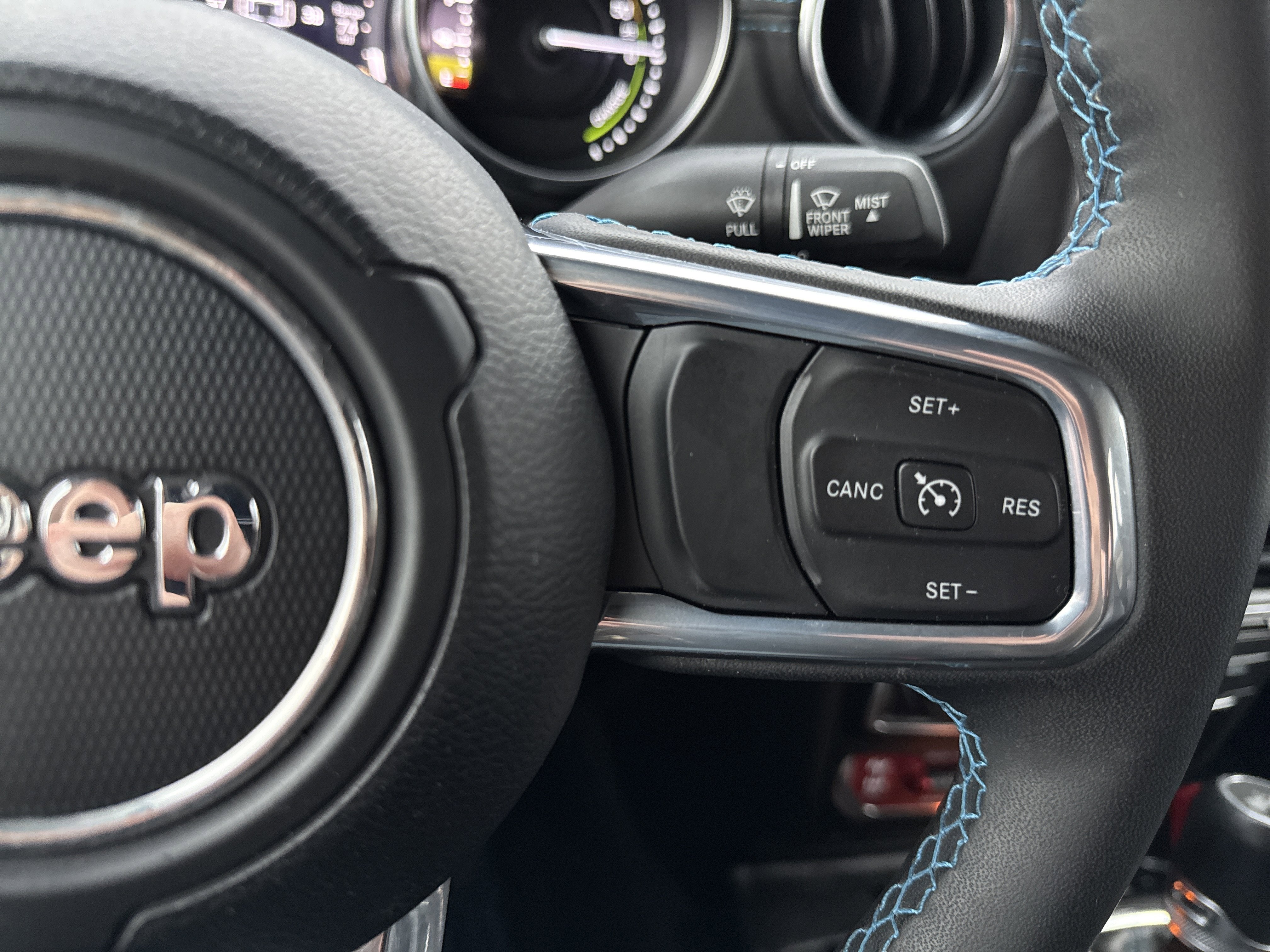 Used 2023 Jeep Wrangler Unlimited Rubicon 4xe image 28