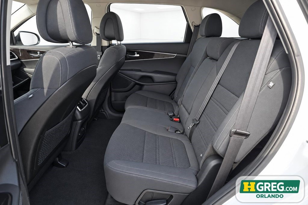 Used 2016 Kia Sorento AWD w/ LX Convenience Package image 12