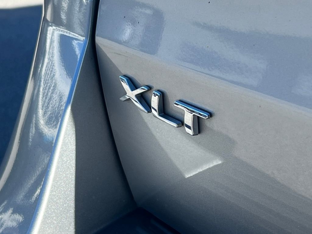 Used 2021 Ford Expedition XLT image 16