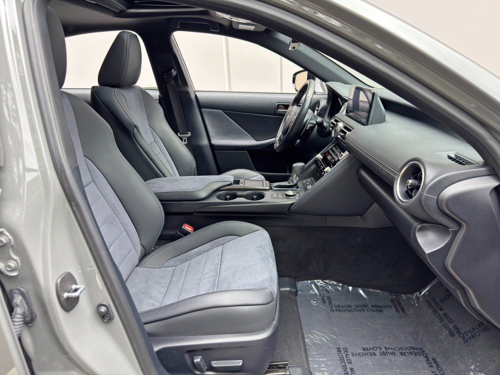 Used 2022 Lexus IS 500 w/ Accessory Package 2 RWD image 16