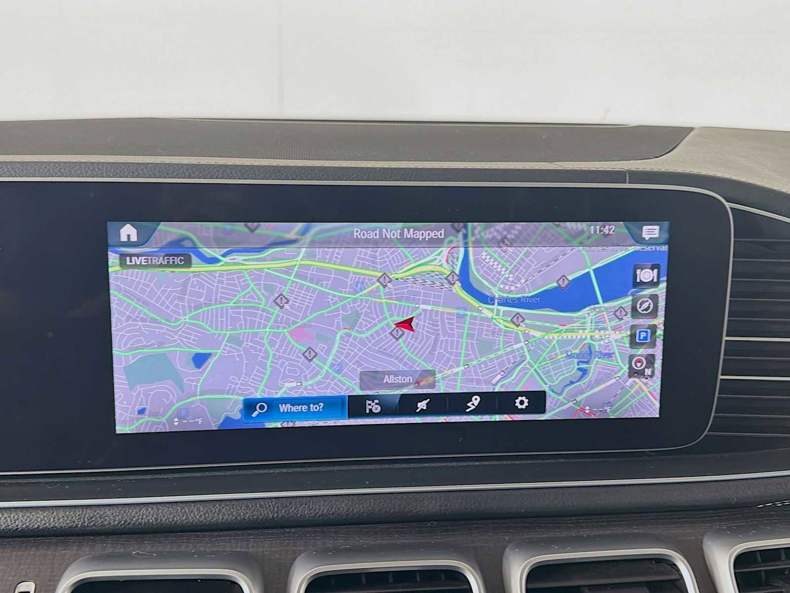 Used 2021 Mercedes-Benz GLS 450 4MATIC image 16