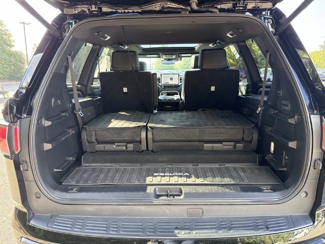 Used 2024 Toyota Sequoia Platinum AWD/4WD image 12