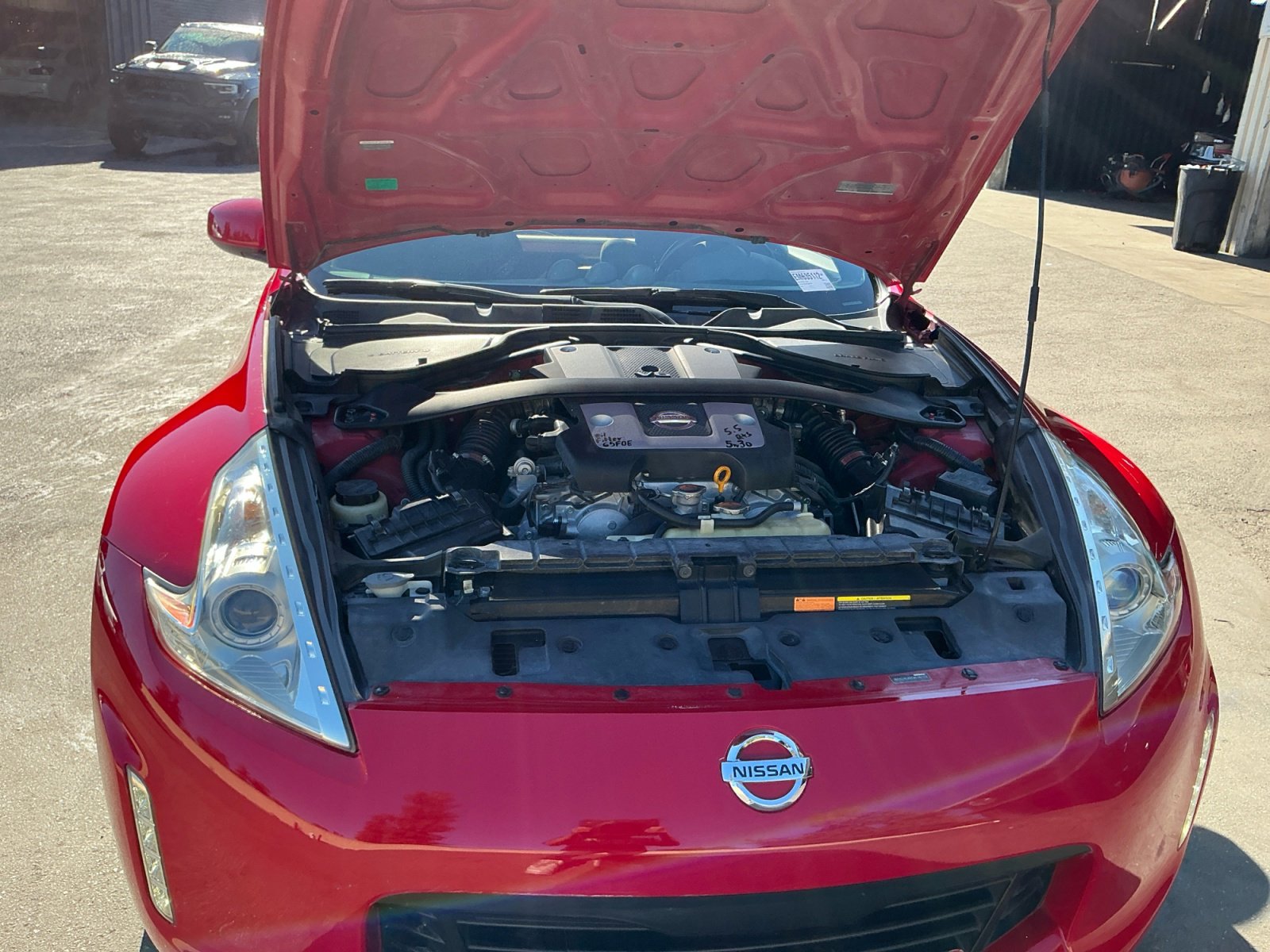 Used 2014 Nissan 370Z Coupe w/ Sport Package RWD image 18