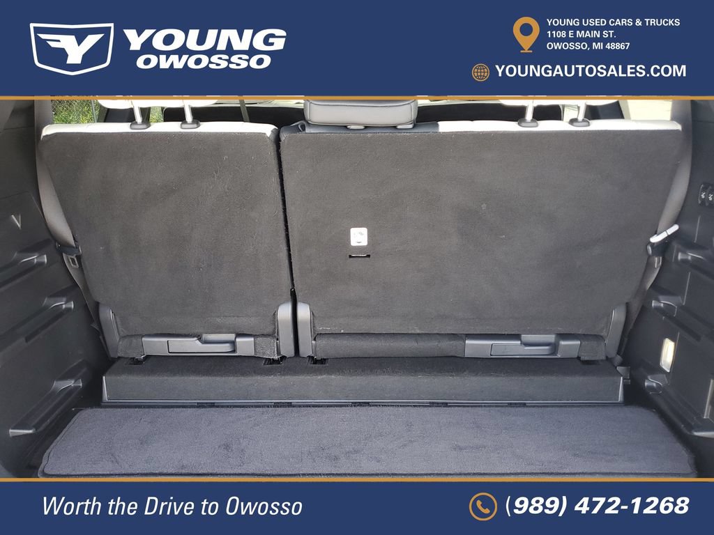 Used 2025 Toyota Sequoia Capstone AWD/4WD image 38