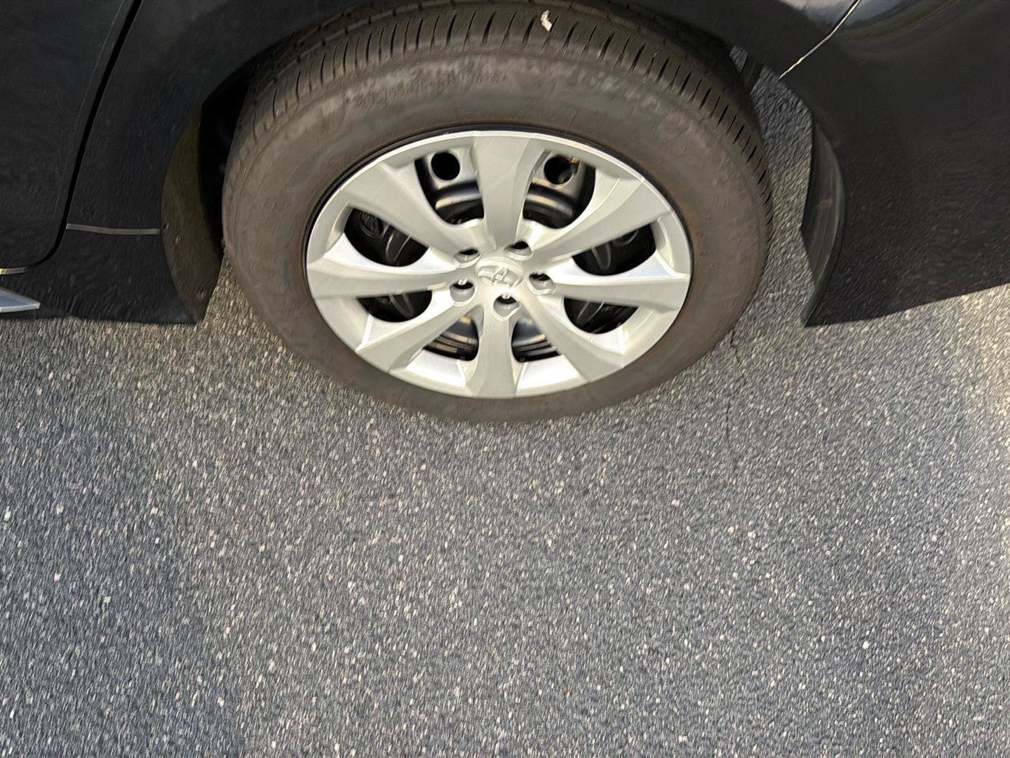 Certified 2026 Toyota Corolla LE FWD image 34