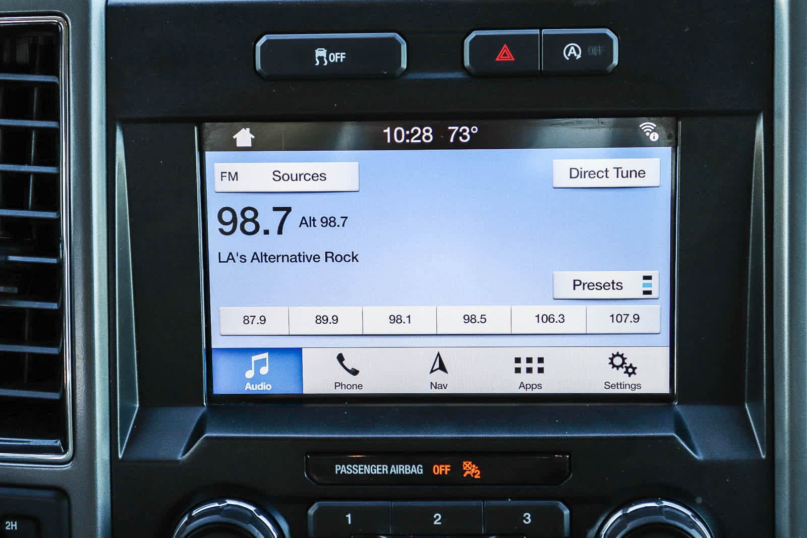 Used 2018 Ford F150 XLT w/ Equipment Group 302A Luxury AWD/4WD image 15