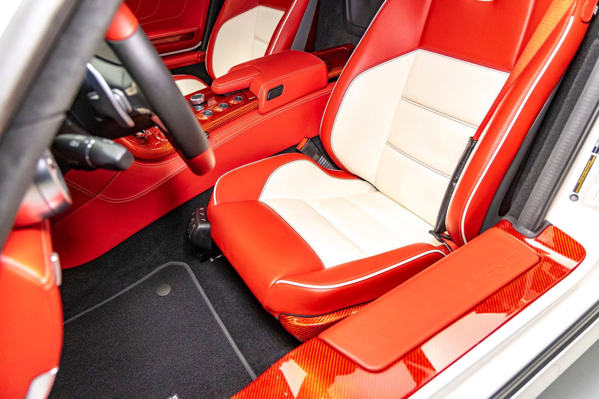 Used 2011 Mercedes-Benz SLS AMG image 39