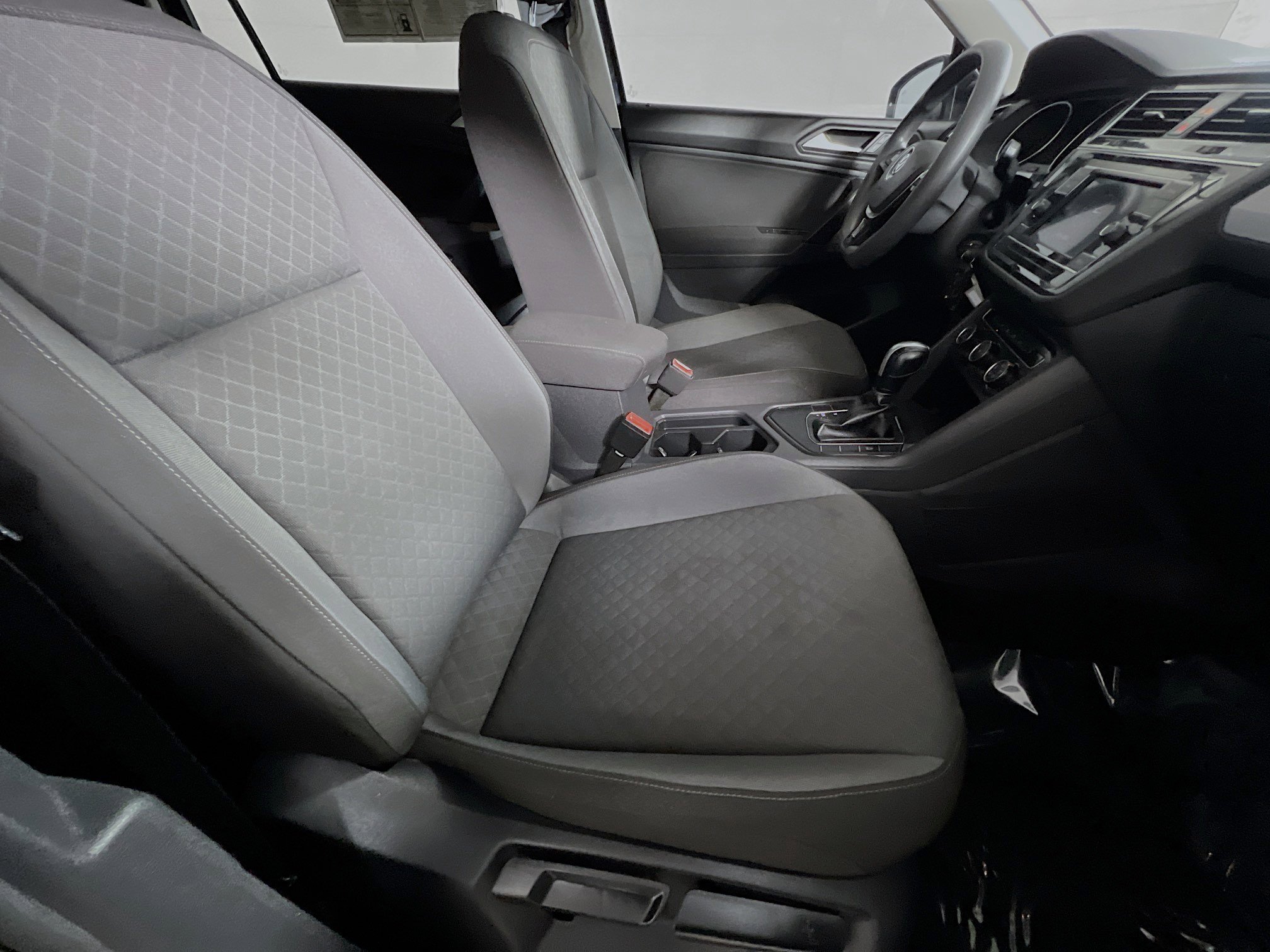 Used 2019 Volkswagen Tiguan S w/ Driver Assistance Package image 30