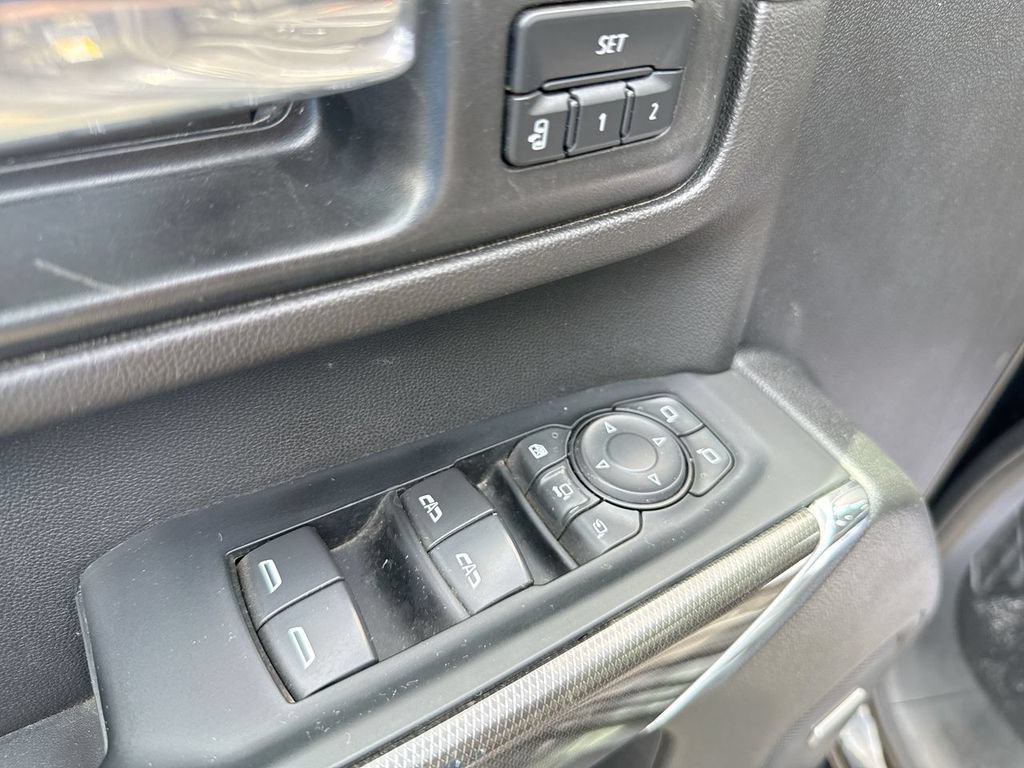 Used 2023 GMC Sierra 2500 AT4 w/ AT4 Preferred Package AWD/4WD image 13