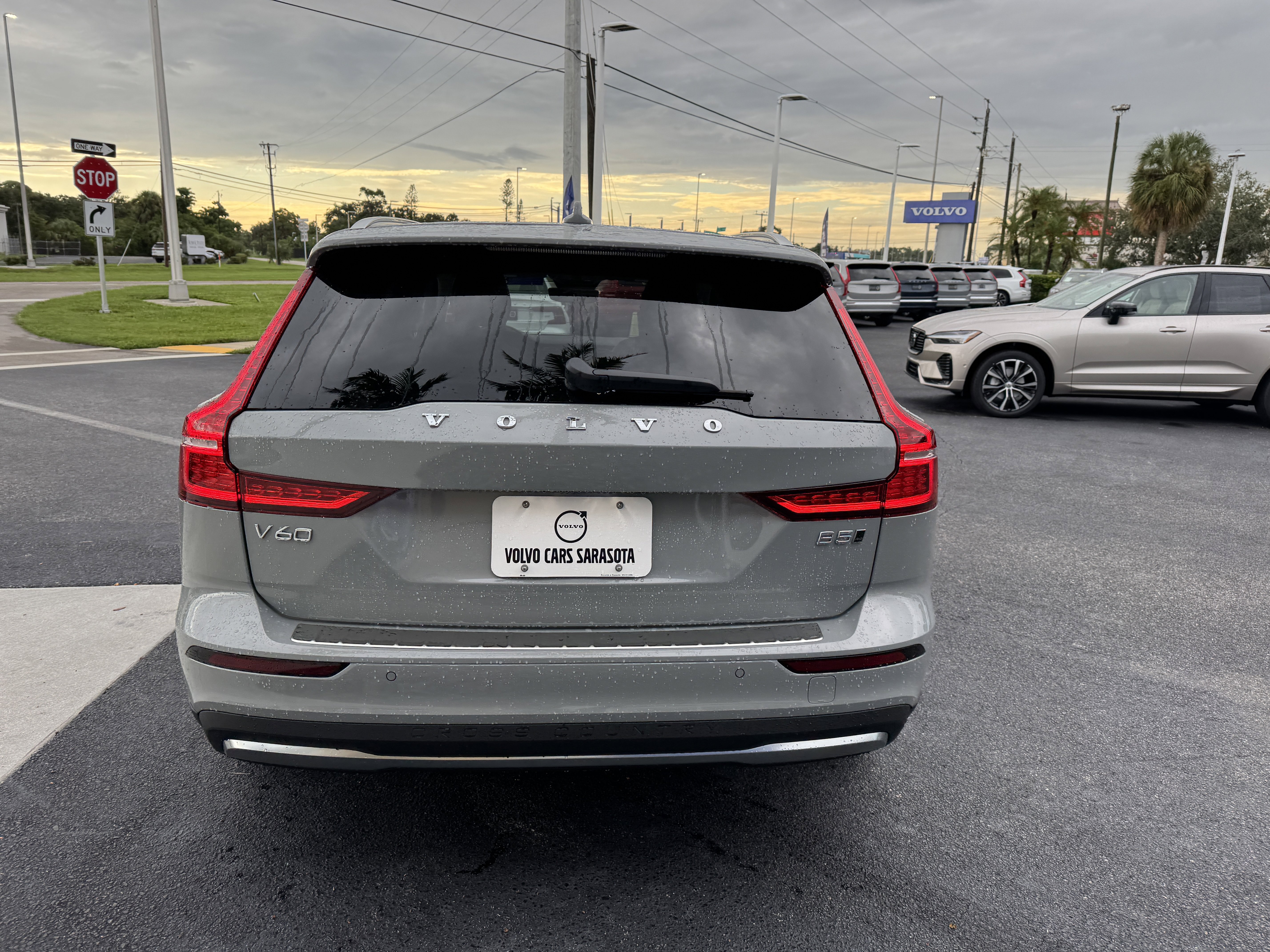 New 2026 Volvo V60 B5 Cross Country Plus w/ Protection Package Premier image 4