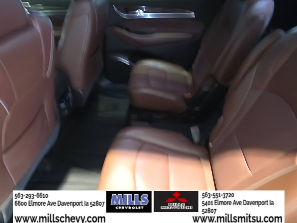 Used 2018 Buick Enclave Avenir FWD image 20