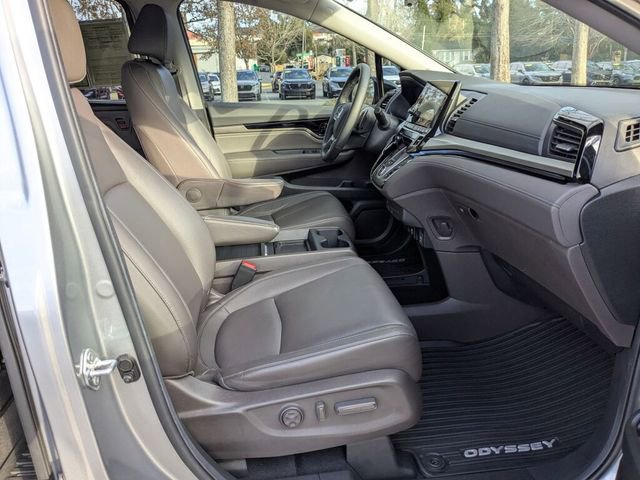 Certified 2024 Honda Odyssey Touring image 38