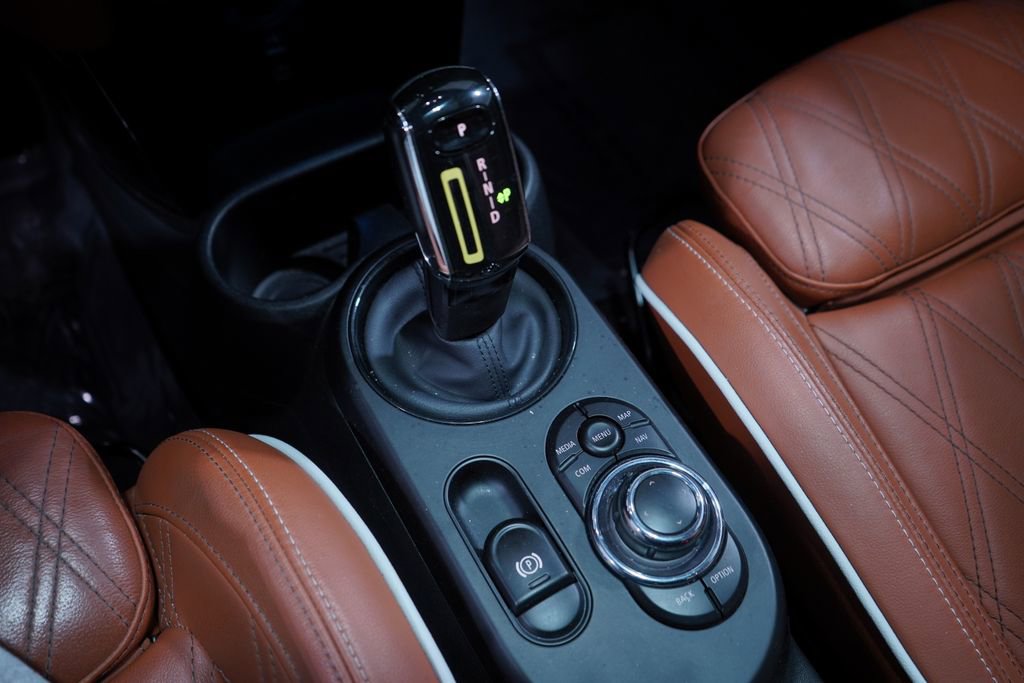 Used 2023 MINI Cooper SE image 11