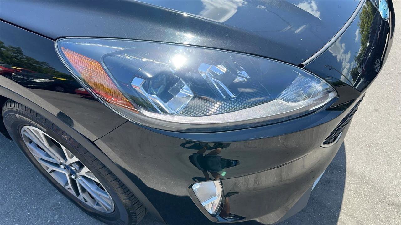 Used 2020 Ford Escape SEL FWD image 12