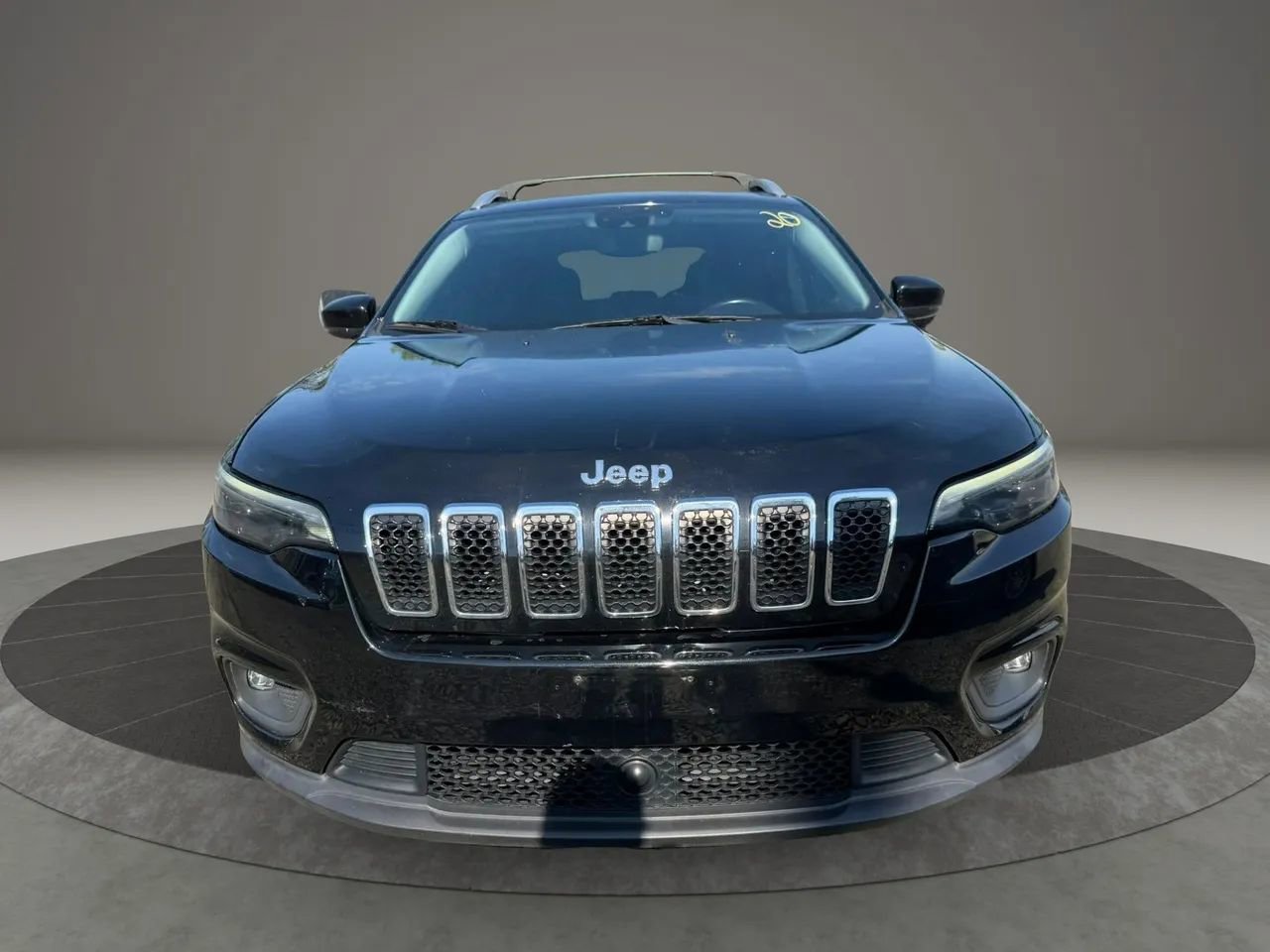 Used 2021 Jeep Cherokee Latitude Plus AWD/4WD image 2